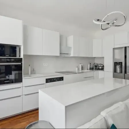 Luxe A La Francaise 75017 Apartment