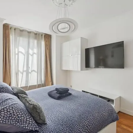 Luxe A La Francaise 75017 Paris